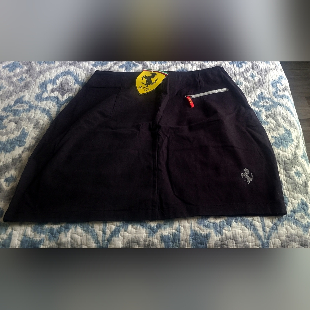 Ladies Ferrari black skirt new with tags